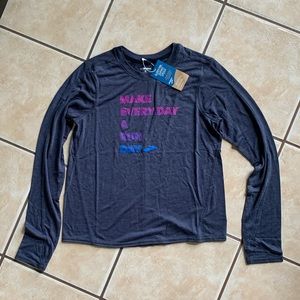 NWT Brooks Running Longsleeve Dryfit Sweat-wicking Shirt
